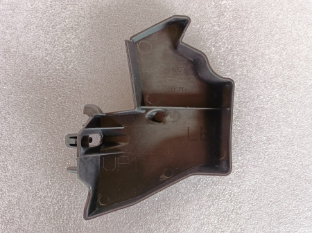 16563-0T020 Уплотнитель опоре радитора №2 компл. LE правое Toyota Corolla 2020-2021