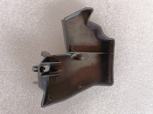 16563-0T020 Уплотнитель опоре радитора №2 компл. LE правое Toyota Corolla 2020-2021