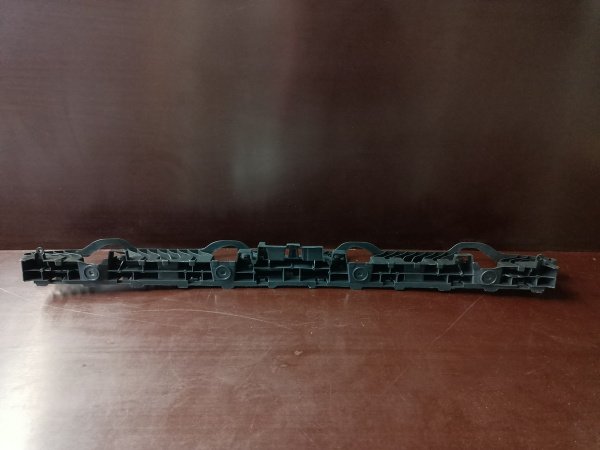 17A807863 Крепление (кронштейн) заднего бампера центральное Volkswagen Jetta 2019-2022