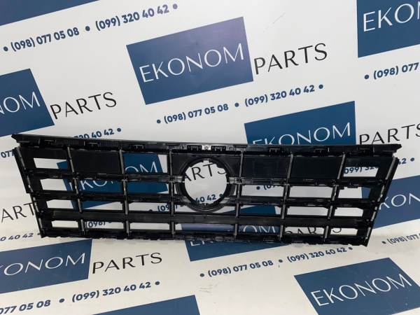 760853651J Решетка радиатора R-Line Volkswagen Touareg 2019 -