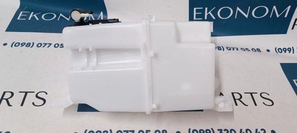 289106FL0A Бачок омывателя с двумя моторчиками Nissan Rogue (X-Trail) 2014-2020