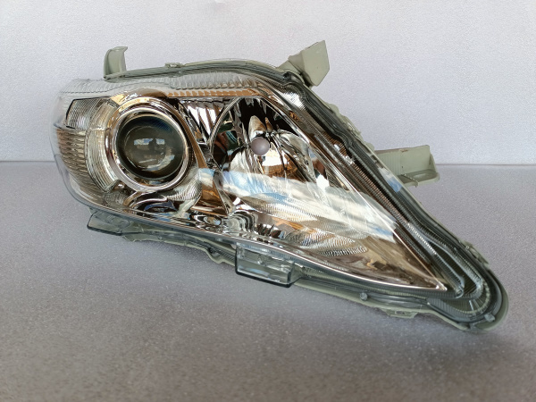 8111006500 Фара светлая правая Toyota Camry 2009-2011