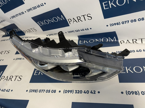 26010-6MA5A Фара правая Nissan Rogue sport 2015-2018