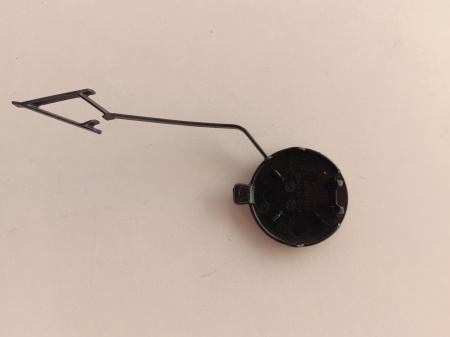 760807156GRU  Заглушка крюка переднего бампера правая Volkswagen Touareg 2019 -