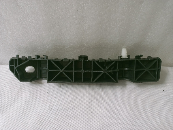 86513-C2AA0 Крепление (кронштейн) переднего бампера левое Hyundai Sonata 2018-2020