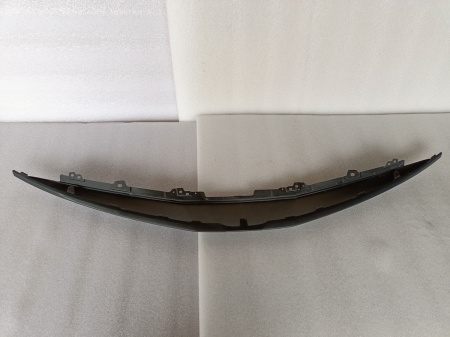5211106900 Накладка переднего бампера (верх) Toyota Camry 2021-