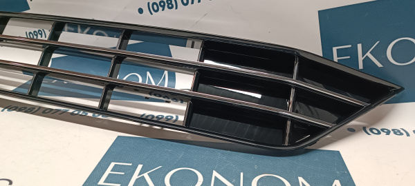 Решетка переднего бампера R-Line Volkswagen Passate B8 2016-2018