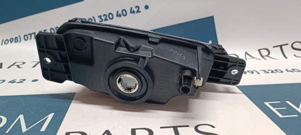 LJ6Z15200A Противотуманная фара (галоген) правая Ford Escape (Kuga) 2020-2022