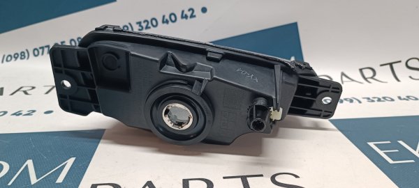 LJ6Z15200A Противотуманная фара (галоген) правая Ford Escape (Kuga) 2020-2022