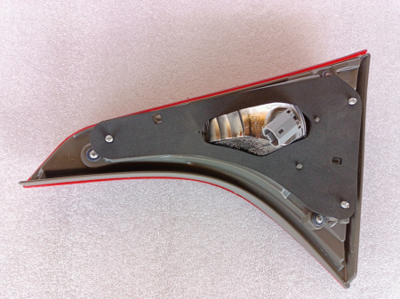 81590-02A50 Фонарь задний внутренний левый USA Toyota Corolla LE 2017-2019