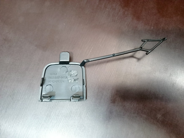 3AE807441AGRU Заглушка крюка заднего бампера Volkswagen Passat B7 2012-2015