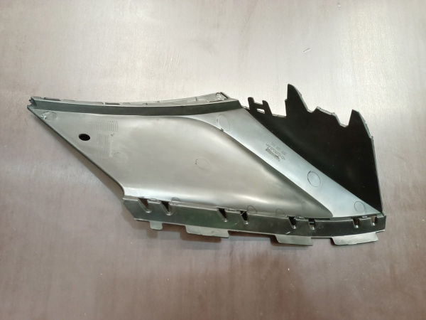 7P68078209B9 Продолжение рамки противотуманной фары правое Volkswagen Touareg 2015-2018