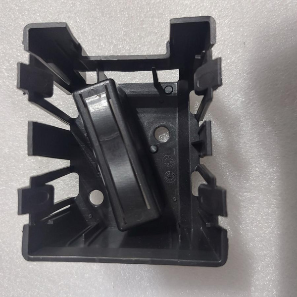 1108648-00-E Кронштейн крепления радара Tesla Model 3 2017-2023