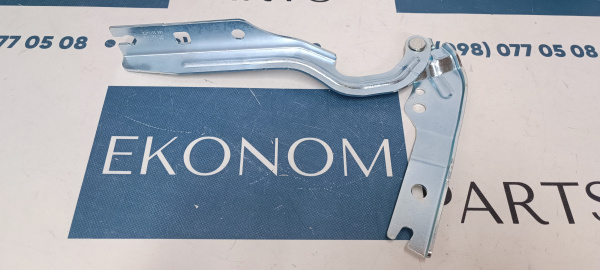 17G823302 Петля капота правая Volkswagen Jetta 2019-2022