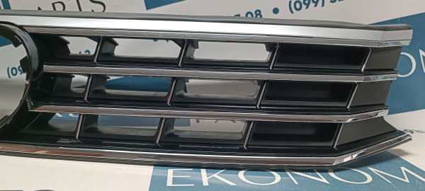561853651HOQE Решетка радиатора USA Volkswagen Passate B8 2016-2018