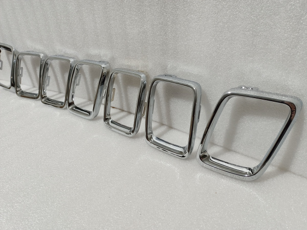 68405259AA Кольца (хром) решетки радиатора Jeep Compass 2017-2020