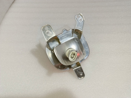 68255510AA Противотуманная фара (катафот) заднего бампера правая Jeep Renegade 2015-2018