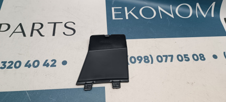 6400J899WB Заглушка крюка переднего бампера Mitsubishi Outlander 2023-