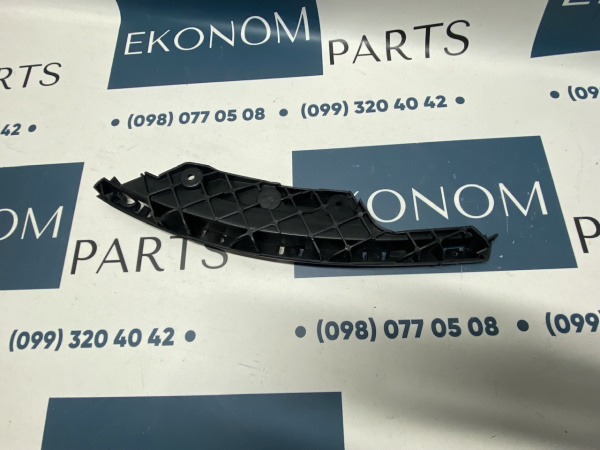 68232448AA Крепление ДХО правое Jeep Cherokee KL 2014 - 2018