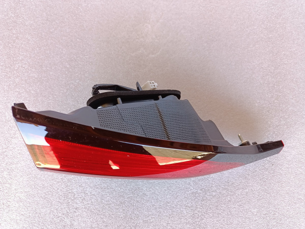 81591-12240 Фонарь задний внутренний левый USA Toyota Corolla SE 2020-2023