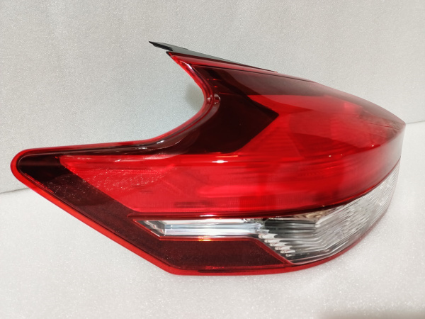 26555-5RL0A Фонарь наружный левый Nissan Kicks 2016-2020