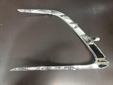 5271206120 Хром (молдинг) переднего бампера правый Toyota Camry LE, XLE 2021-