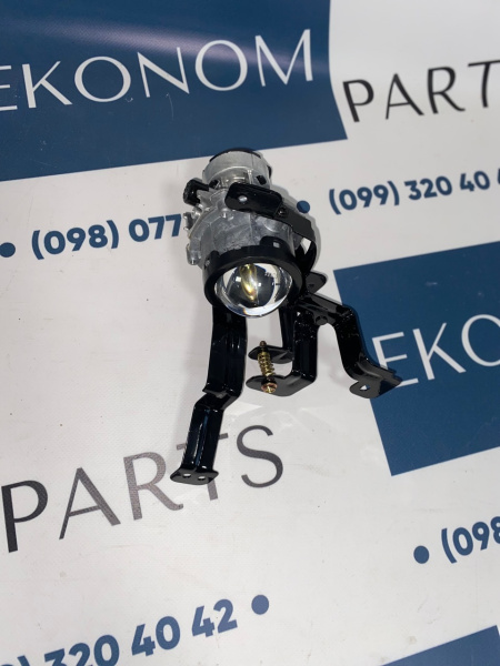 92201F2000 Противотуманная фара левая Hyundai Elantra 2016-2018