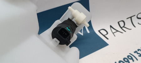 8260A595 Бачок омывателя (в сборе) Mitsubishi Outlander 2023-