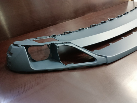 7P6807061EGRU Бампер передний (низ) Volkswagen Touareg 2010-2014