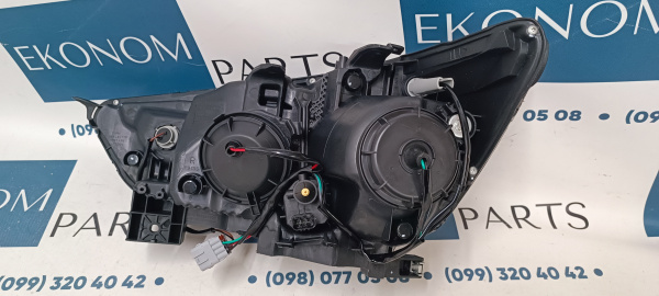 8301C224 Фара галоген (темная) правая Mitsubishi ASX 2016-2019
