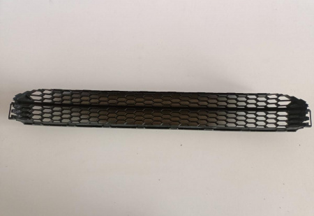 5618536779B9 Решетка переднего бампера (сотами) Volkswagen Passat B7 USA 2012-2015
