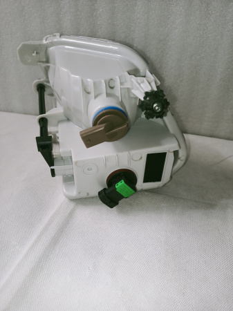 GJ5Z-13200-A Противотуманная фара правая ( с лампочкой и патроном) Ford Escape (Kuga) 2017-2019