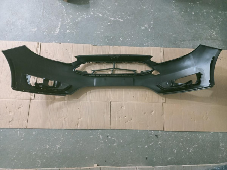 F1EZ-17757-CAPTM Бампер передний Ford Focus 2015-2018