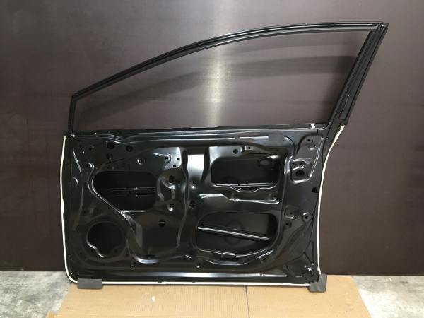 67010-TR6-C80ZZ Дверь передняя правая Honda Civic 2012-2015