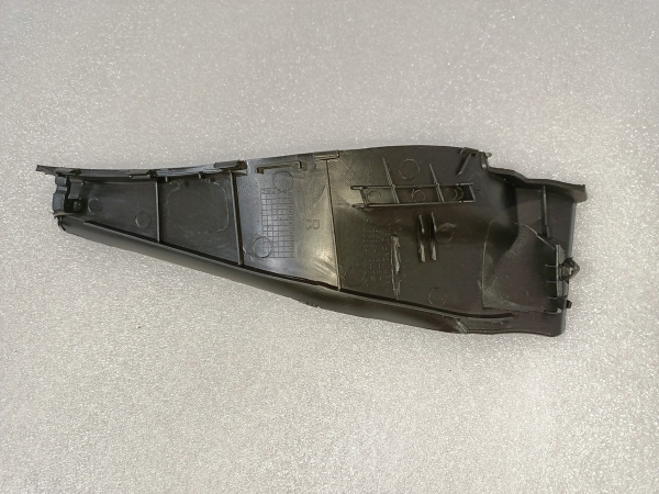 66894-3TA0A Уплотнитель решетки дворников (жабо) правый Nissan Altima 2013-2015
