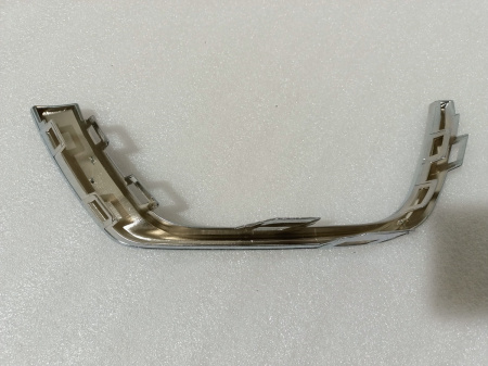 6PB40SZ0AA Накладка (молдинг) рамки противотуманной фары (хром) правая Jeep Compass 2017-2020