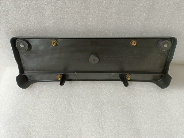 GJ5Z-17A385-AA Накладка (подиум) под номер Ford Escape 2017-2019