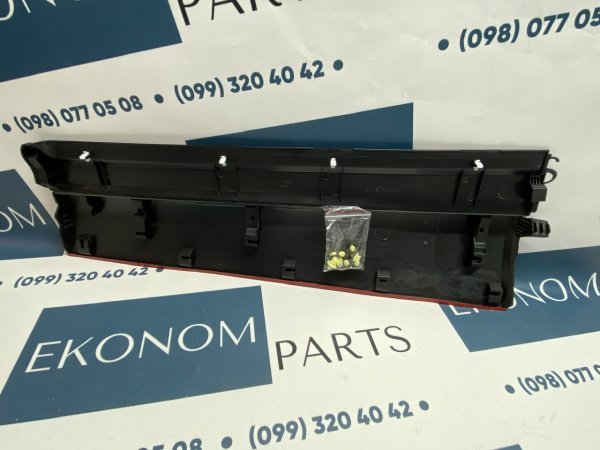 750720E080A0 Накладка на заднюю дверь левая Toyota Highlander 2014-2019