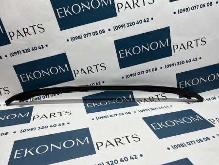 5G0807651A Нижняя траверса переднего усилителя Volkswagen Golf 7.5 2017-2019