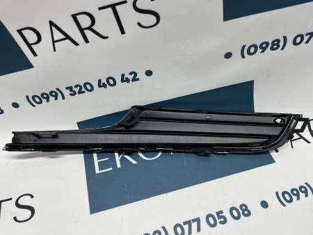 5G0854662RYP Решетка переднего бампера правая с хромом Volkswagen Golf 7 2013-2016