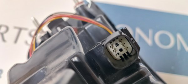 HS7Z13404F Фонарь задний в крыло правый Ford Fusion 2019-2020