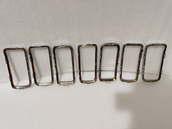 6VM90SZ0AA Кольца (хром) решетки радиатора Jeep Renegade 2019-2022