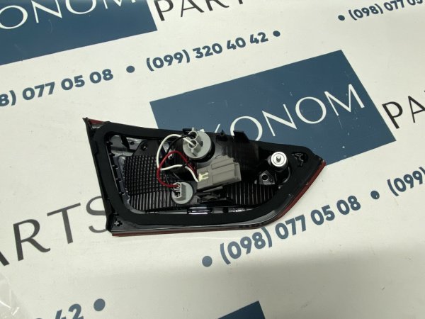 84130997 Фонарь в крышку багажника правый галоген Chevrolet Malibu 2016-2019