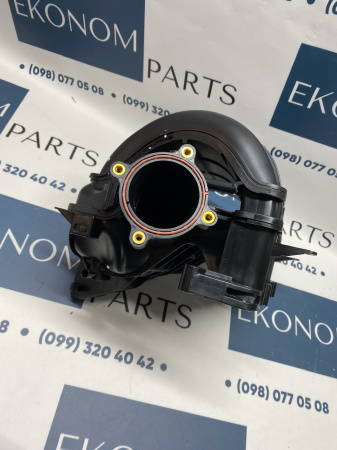 PE0113100A Впускной коллектор 2.0 Mazda 3 2013-2018