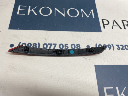 561945105B Катафот заднего бампера левый Passat B9 2019-