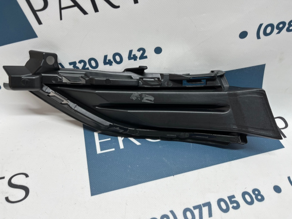 5G0853212G9B9 Заглушка противотуманной фары правая Volkswagen Golf 7.5 2017-2019