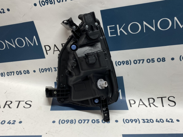 8315A031 Противотуманная фара левая галоген на MITSUBISHI Eclipse Cross 2018- 2021