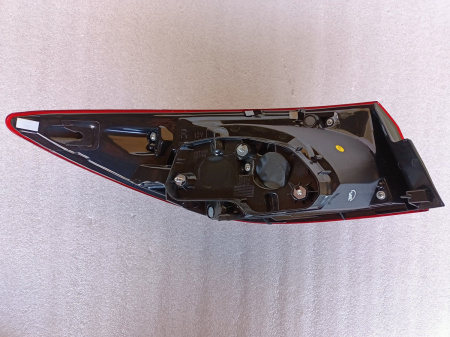 B45A51150B Фонарь наружный (в крыло) правый Mazda 3 2013-2016