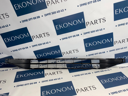 561853677J9B9  Решетка переднего бампера Passat B9 2019-