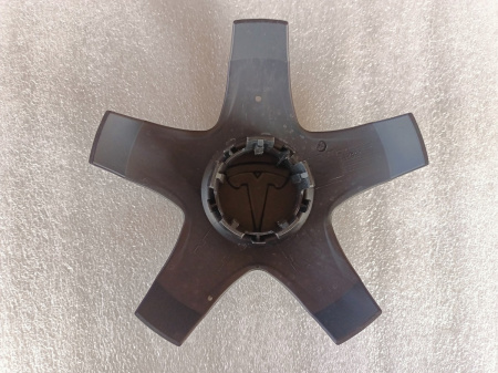 142023800A Колпачок ступицы (диска) Tesla Model X 2021-2025